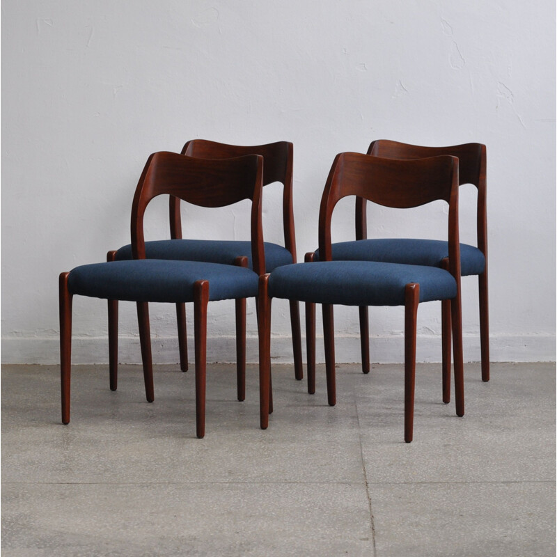 Set of 4 vintage danish 71 chairs for J.L. Møllers in rosewood 1950