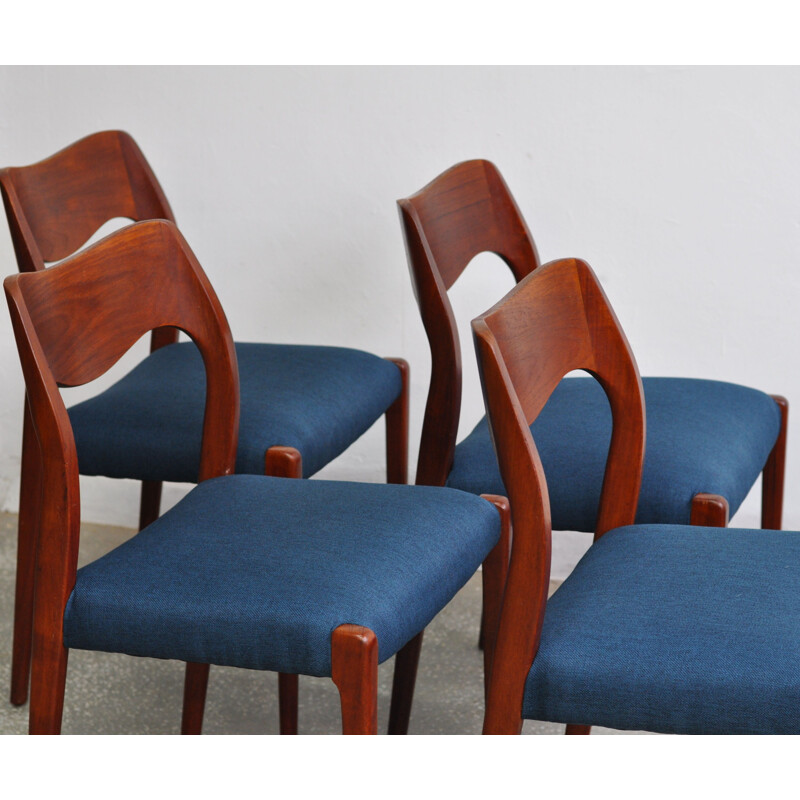 Set of 4 vintage danish 71 chairs for J.L. Møllers in rosewood 1950