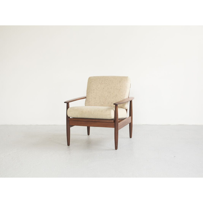 Vintage danish armchair in solid teak and white fabric 1960