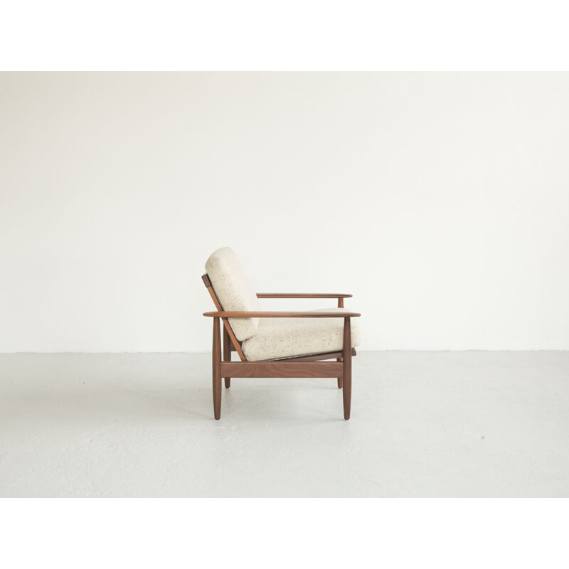 Vintage danish armchair in solid teak and white fabric 1960