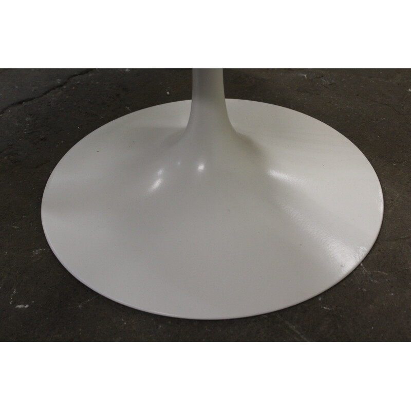 Table vintage tulipe de Saarinen pour Knoll en marbre blanc