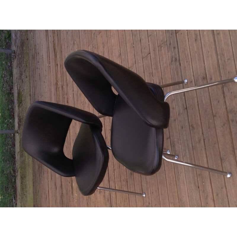 Pair of vintage chairs in black leatherette 1970
