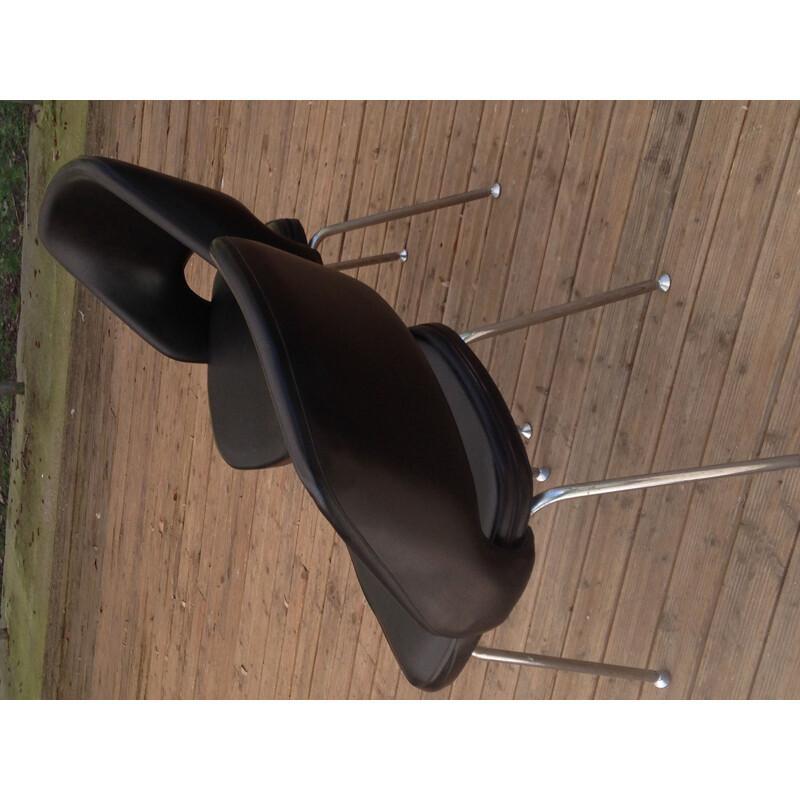 Pair of vintage chairs in black leatherette 1970