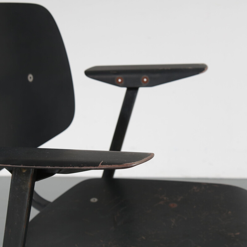 Vintage Revolt chair for Ahrend de Cirkel in black metal 1950