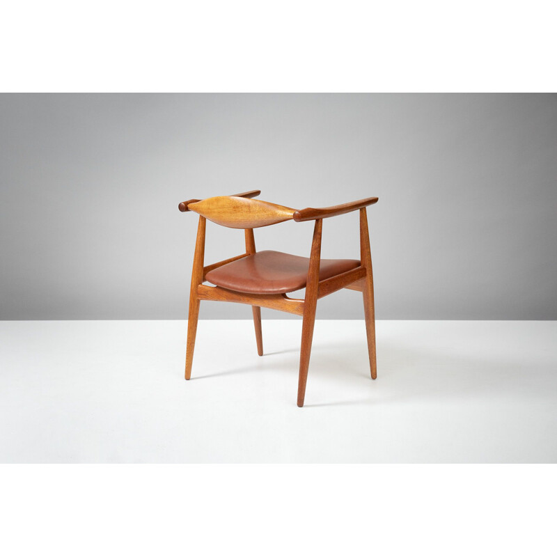 CH-35 chair in oak by Hans J. Wegner