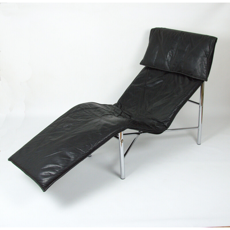 Vintage black leather lounge chair by Tord Björklund