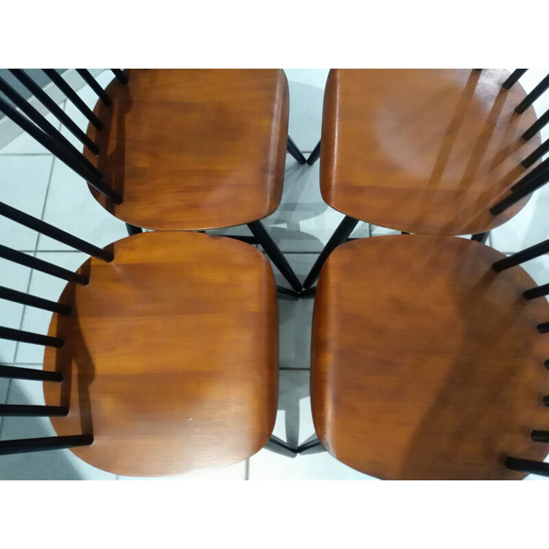 Suite de 4 chaises scandinaves bicolores en bois 1960