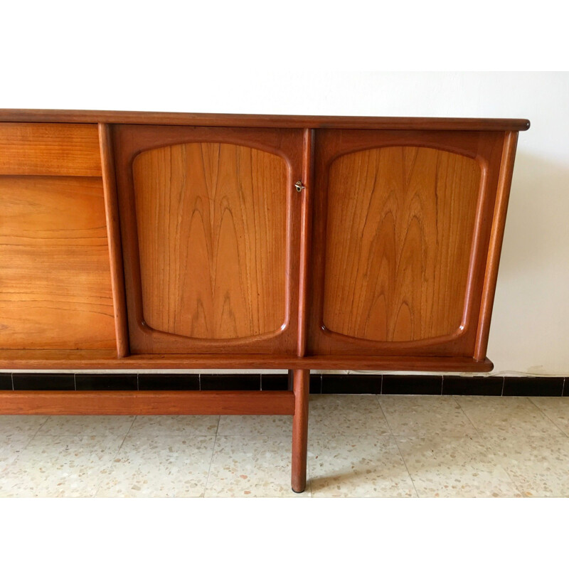 Vintage Scandinavian sideboard in teak by Gerhard Berg