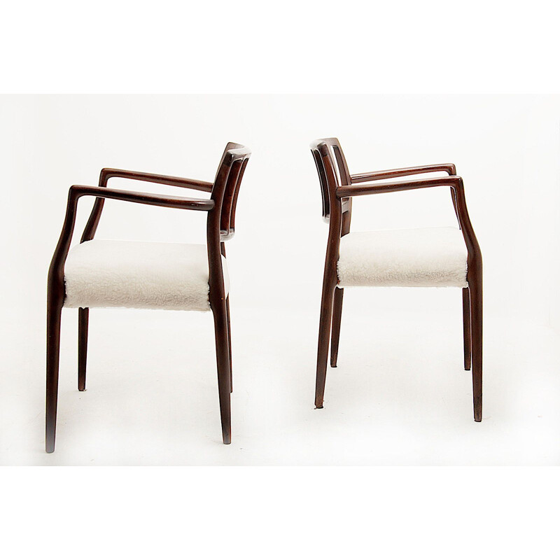 Suite de 2 fauteuils vintage en teck par Niels Otto Møller