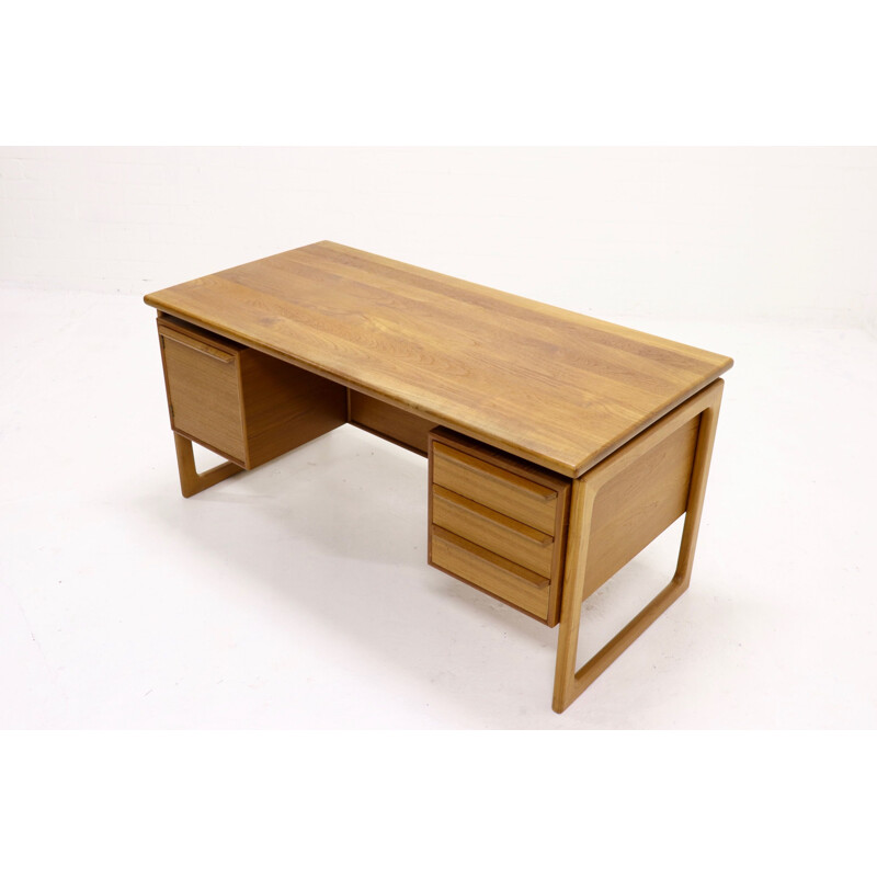 Vintage desk in teak by GV Gasvig for GV Møbler