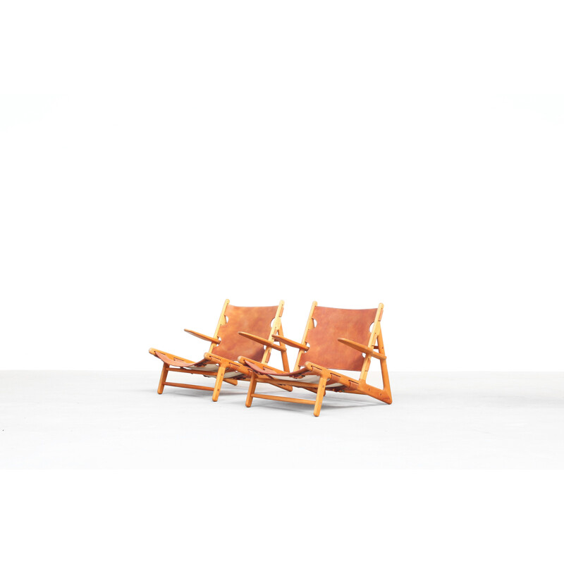 Pair of vintage Hunting Lounge Chairs by Børge Mogensen for Fredericia