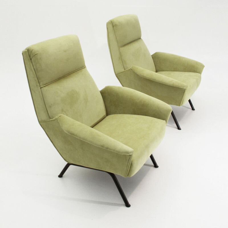 Pair of Italian armchairs in green velvet