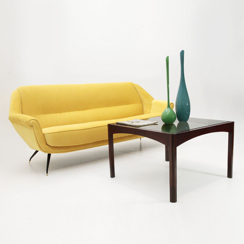 Vintage Italian sofa in yellow velvet