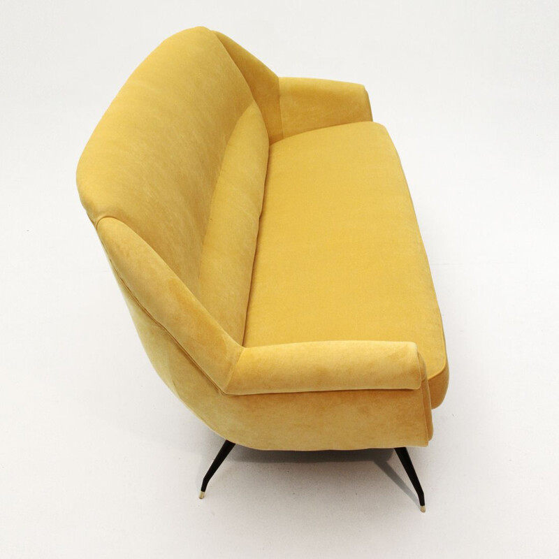 Vintage Italian sofa in yellow velvet