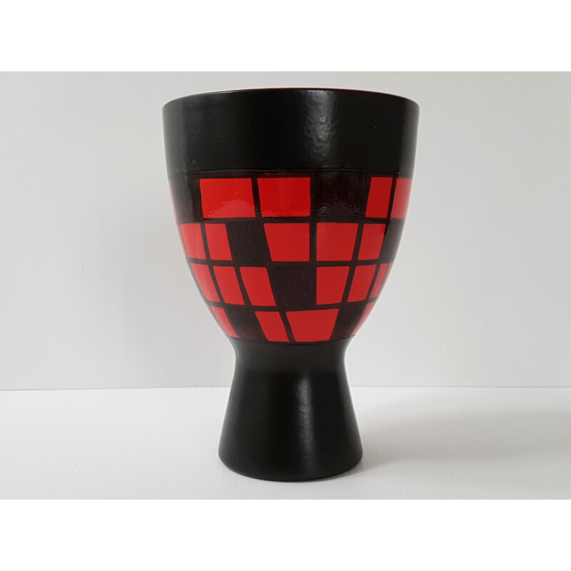 Red and black diabolo vase by Elchinger