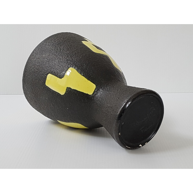 Yellow and black diabolo vase by Elchinger