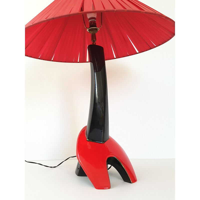 Vintage red and black ceramic lamp