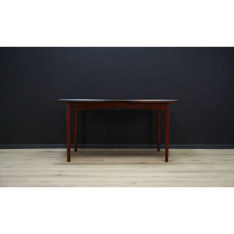 Vintage Danish dining table in rosewood