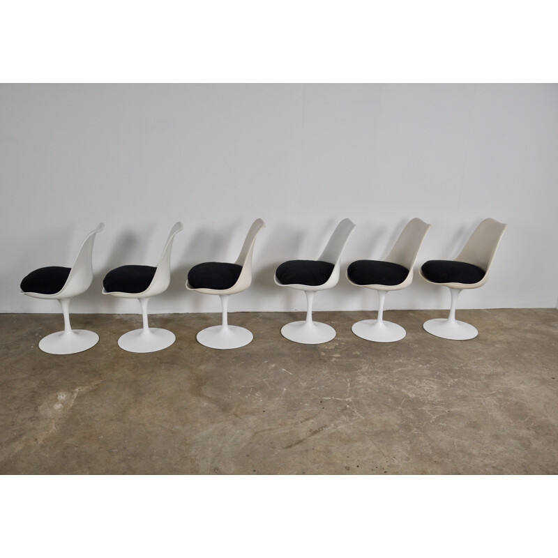Suite de 6 chaises vintage par Eero Saarinen pour Knoll International