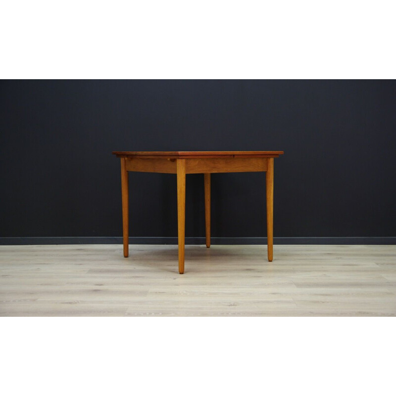 Vintage Danish dining table in teak