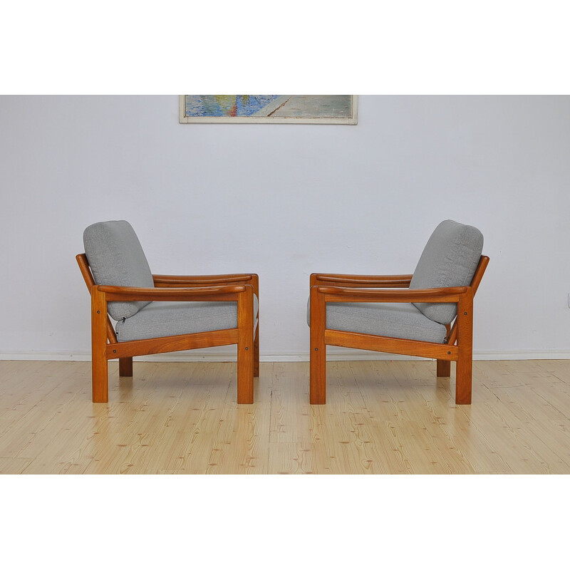 Set of 2 vintage armchairs