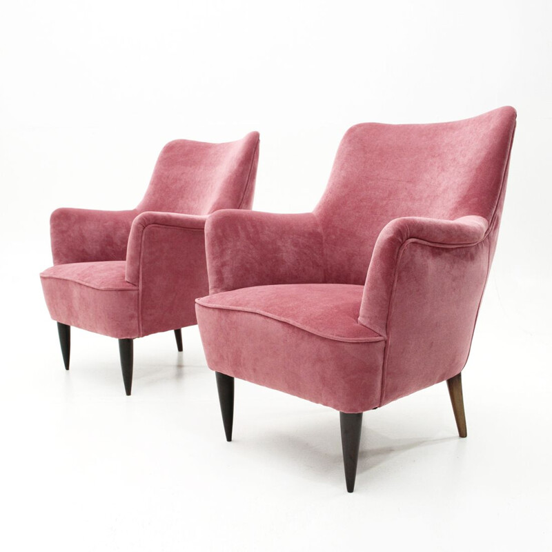 Set of 2 vintage Italian armchairs in pink velvet