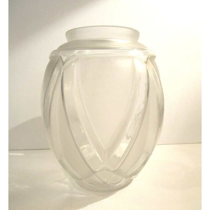 Vintage vase model Etruscan in glass by André Hunebelle