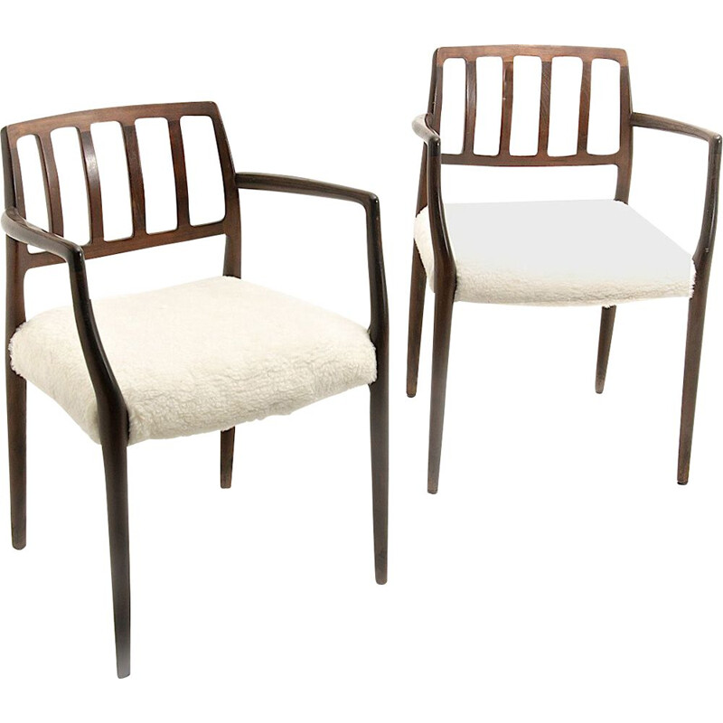 Suite de 2 fauteuils vintage en teck par Niels Otto Møller