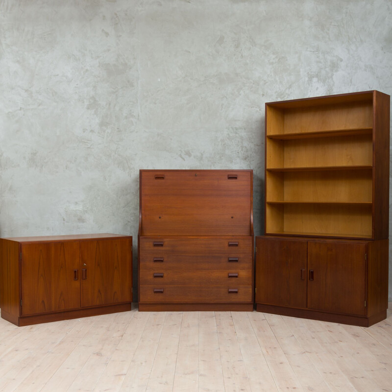 Vintage bookshelf system by Borge Mogensen