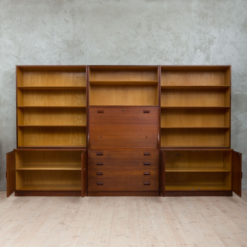 Vintage bookshelf system by Borge Mogensen