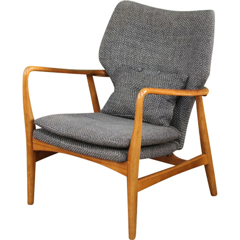 Vintage back armchair by Aksel Bender Madsen