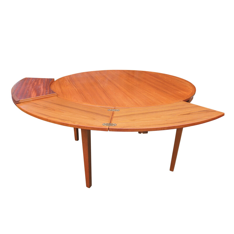 Vintage extendable table in teak by Dyrlund