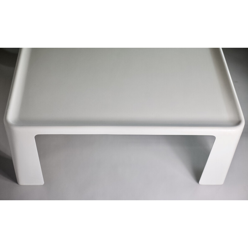 Vintage white coffee table by Mario Bellini