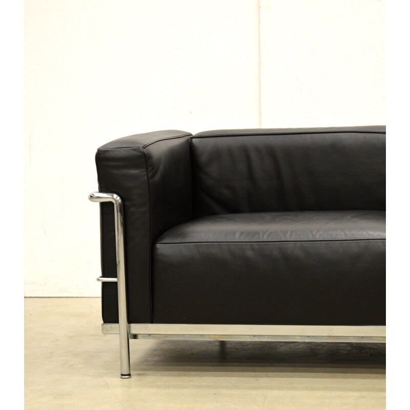 Vintage 2-seater sofa LC3 by Le Corbusier for Cassina