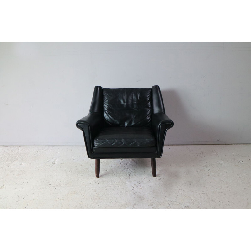 Vintage danish black leather armchair 1970