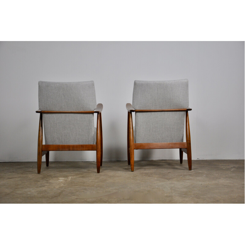 Pair of vintage armchairs by Van Teeffelen in white fabric 1960