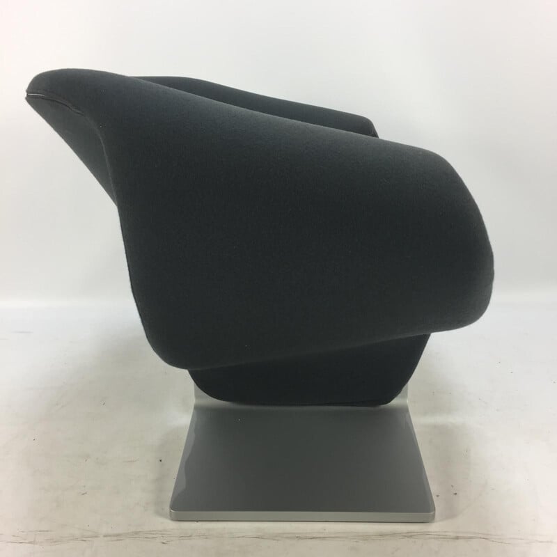 Vintage Ribbon Chair by Pierre Paulin for Artifort in black fabric