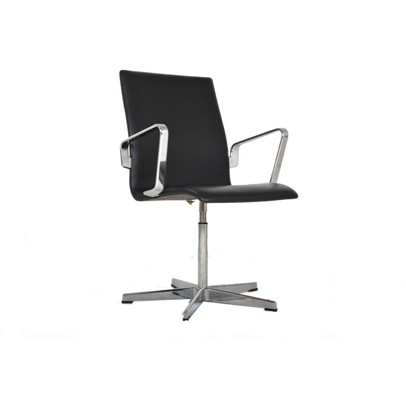 Black Oxford chair by Arne Jacobsen