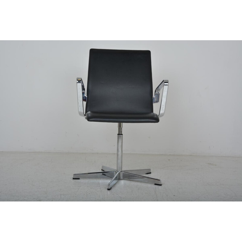 Black Oxford chair by Arne Jacobsen