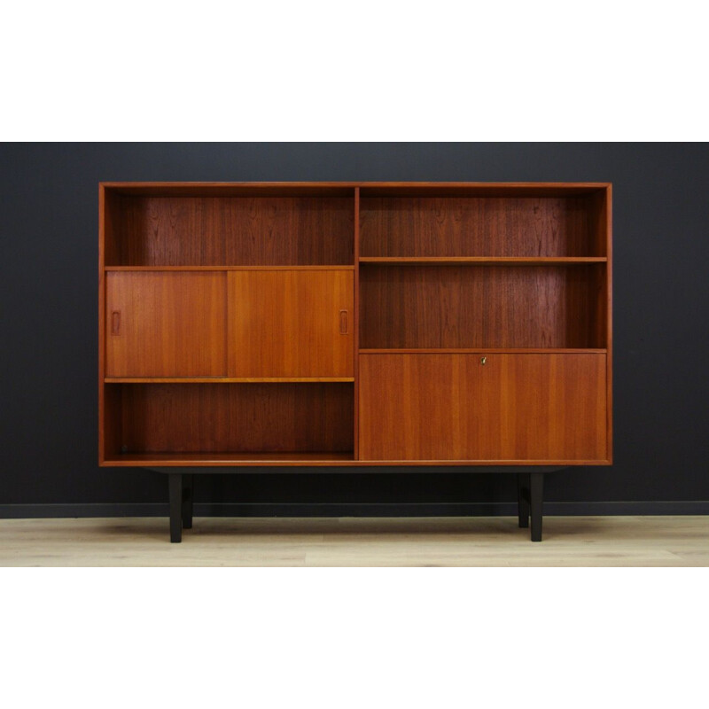 Vintage Danish bookcase in teak