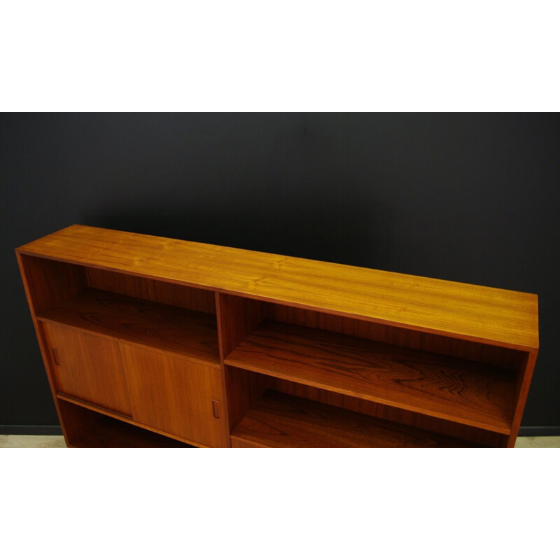 Vintage Danish bookcase in teak