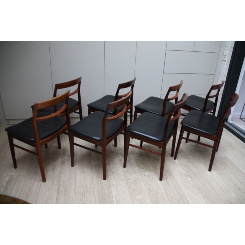 Set of 8 chairs in rosewood by Velje Stole