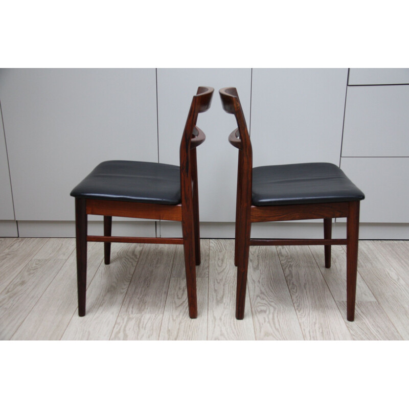 Set of 8 chairs in rosewood by Velje Stole