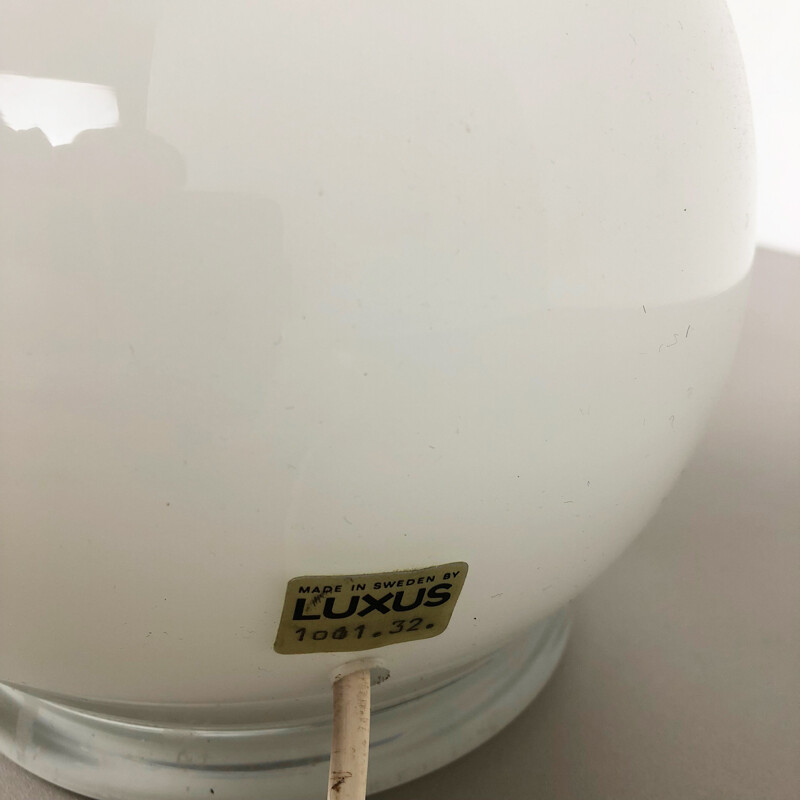 Lámpara vintage de cristal blanco de Uno y Östen Kristiansson para Luxus Vittsjö, Suecia Años 60