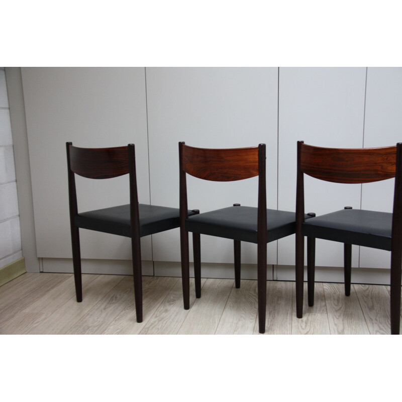 Set of 4 vintage dining chairs in rosewood and leather by Poul Volther