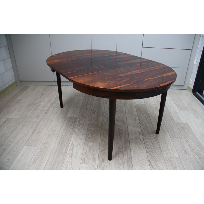 Vintage extendable dining table in rosewood by Poul Volther