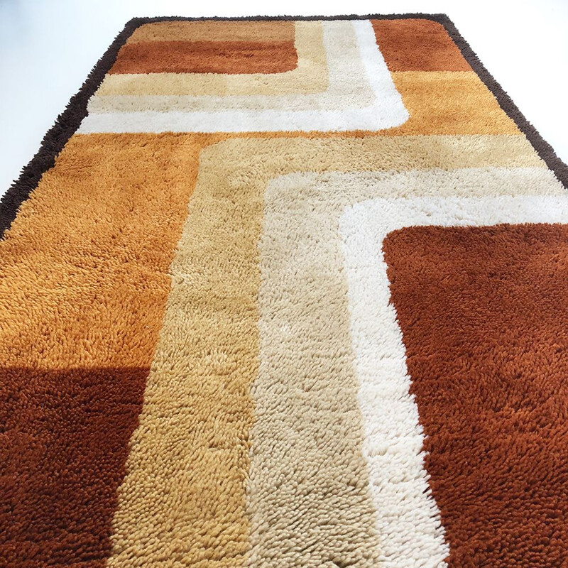 Tapis vintage danois en laine de poil