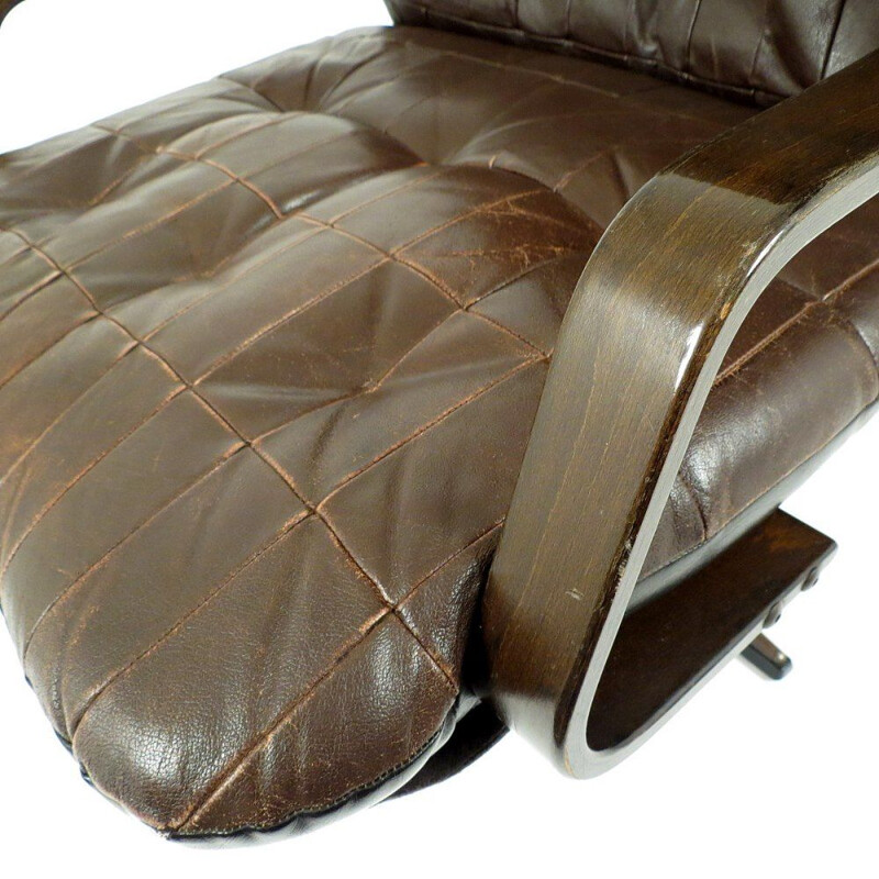 Paire de fauteuils vintage en bois et cuir 1960
