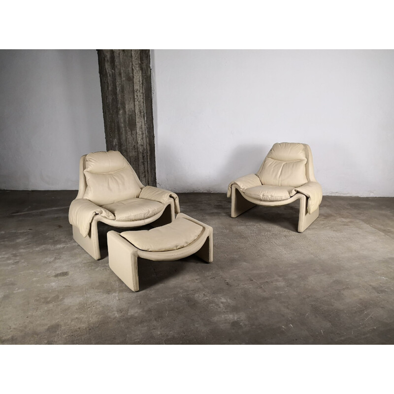 Pair of vintage armchairs in leather by Vittorio Introini for Saporiti Italia