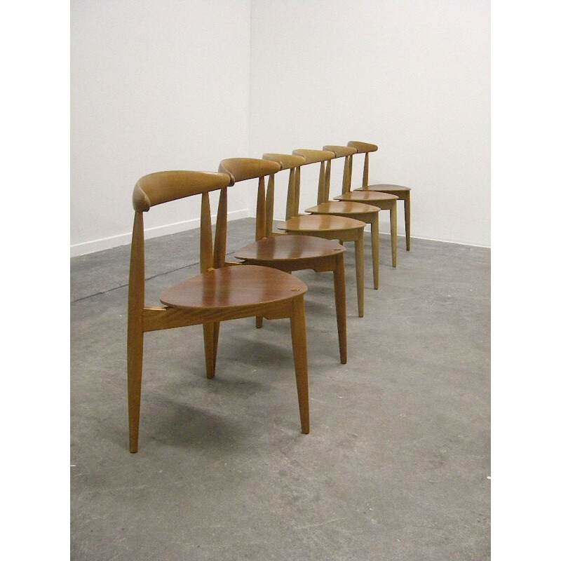 Ensemble table et ses 6 chaises à repas en teck et hêtre, Hans WEGNER - 1950